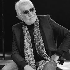 Muere a los 83 años Roberto Cavalli, diseñador italiano