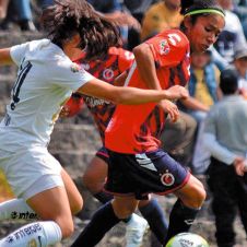 pumas-tiburones-femenil.jpg