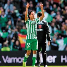 lainez-betis-debut.jpg