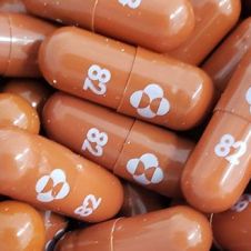 Molnupiravir-reduce-en-50-riesgo-de-fallecer-por-Covid-estudio.jpg