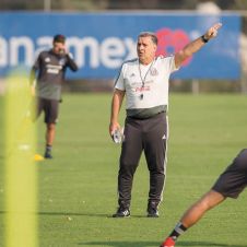 realiza-tata-martino-entrenamiento.jpg