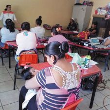 dif-capacitacion-a-madres.jpg