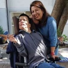 Joven con discapacidad motriz cumple su sueño, es el nuevo profesor de la UNAM.jpg