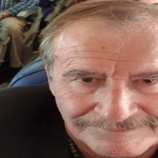 Fox hace burla sobre AMLO en los vuelos comerciales, dice que solo es para apantallar.jpg