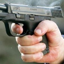 Hombre hace justicia por propia mano, mata a asaltante de autobuses.jpg