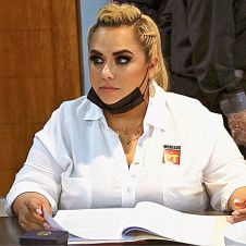 Tania-Valentina.jpg