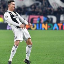 UEFA abre expediente a Cristiano Ronaldo por gesto obsceno.jpg