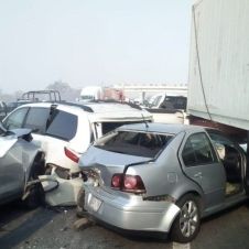 5 muertos en carambola de 15 vehículos en Veracruz.jpg