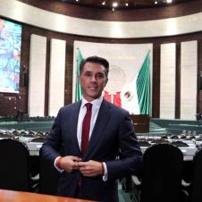 Propone Mayer medalla Emiliano  Zapata para luchadores sociales.jpeg