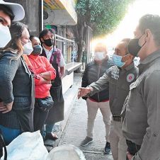 Dan una semana para retirar puestos del arroyo vehicular en Cuautla