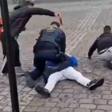 Muere policía que fue apuñalado en la cabeza durante manifestación antiislámica en Alemania