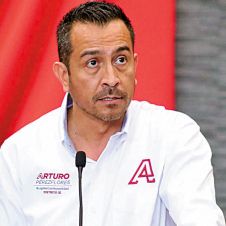 Fotonota-Arturo-Pérez.jpg