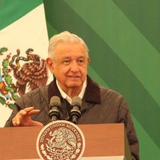 amlo espias rusos.jpg