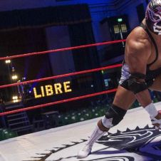 Muere el luchador Silver King en el cuadrilátero durante la que sería su última pelea.jpg