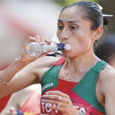 buscan-que-lupita-este-en-tokio.jpg