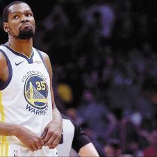 dos-jugadores-de-warriors.jpg