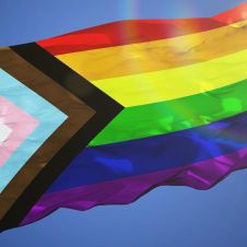 Mes del Orgullo: Esto significan los colores de la bandera LGBT+