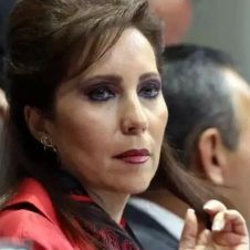 Bárbara Botello ex alcaldesa de León es detenida por peculado.jpg