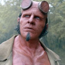 Sale el primer adelanto de "Hellboy: The Crooked Man" con Jack Kesy 