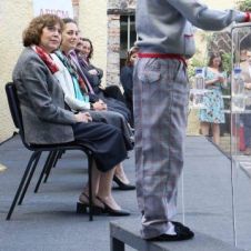 Uniforme escolar neutro en la CDMX- niñas elegirán falda o pantalón .jpg