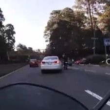 embiste a motociclista.jpg embiste a motociclista.jpg