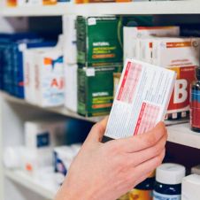 Cofepris informa de falso monopolio de medicamentos genéricos tras operativo en Ensenada