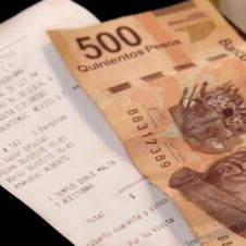  Ahora el SAT busca cobrar impuestos a las propinas  .jpg