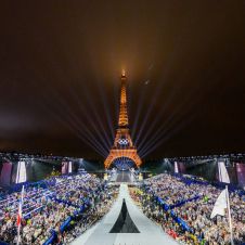 inauguracion Paris.jpg