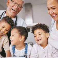 ¿Sabes cuando se festeja el Día del Abuelo en México? Mira un poco de su historia 
