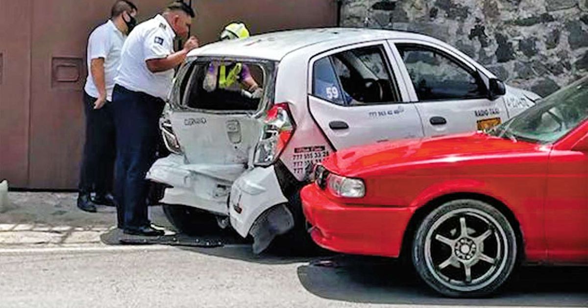 Resulta lesionado taxista al ser chocado por camioneta en Av. Palmira ...