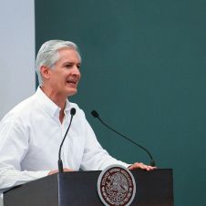 Alfredo del Mazo, Gobernador del Edomex, ocultó cuenta millonaria .jpg