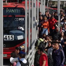 Estas personas pueden viajar gratis en metro y metrobús en la CDMX