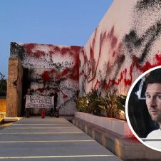 VIDEO: Activistas vandalizan mansión de Lionel Messi en Ibiza para protestar contra la crisis climática