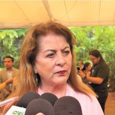 margarita gonzalez saravia agua.jpg