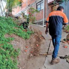 inspeccion-derrumbe-habitantes-170822.jpg