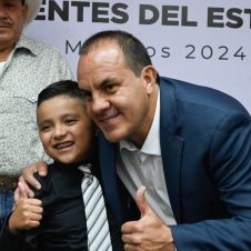 cuauhtemoc blanco niños.jpg