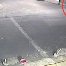 Revelan video que contradice declaración de joven supuestamente violada por policías.jpg