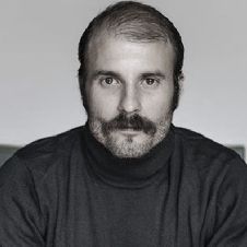 Fallece a los 41 años Julián Ortega, actor de la serie "Élite"; Fue encontrado sin vida en una playa de Cádiz