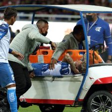 fractura tobillo jugador puebla gustavo ferrareis.jpg