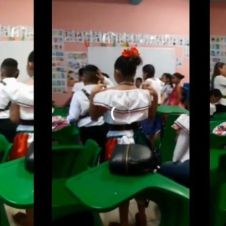Increíble trabajo de esta maestra que tranquilizó a sus alumnos después de atestiguar balacera.jpg