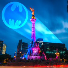 La Torre Reforma de la CdMx proyectará la batiseñal del Caballero de la Noche.png