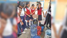 como-separar-reciclar-escuelas-taller-120320.jpg