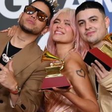 karol g  grammy .jpg
