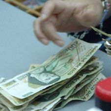 Partido político es expuesto por pagos a empresas de uno de sus dirigentes.jpg