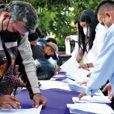 HOMBRES-Y-MUJERES-DE-10-091022.jpg