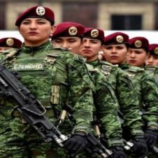 Proponen reformar la Ley del Servicio Militar y que también sea obligatorio para mujeres.jpg