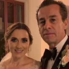 Ex alcalde de Tequisquiapan aprovecha muerte de su hijo y se casa con... ¡la nuera!.jpg