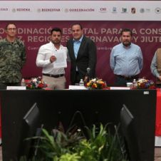 Entrega Cuauhtémoc Blanco convenio de Mando Coordinado