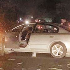 derrapa-y-choca-auto-contra-otro-vehiculo-21219.jpg