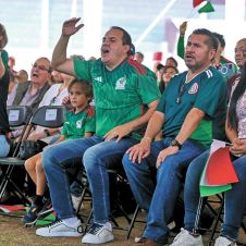 Comparte Gobernador de Morelos la pasión del Mundial
